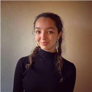 Profesora de inglés que cursa segundo de carrera de educación primaria bilingüe.